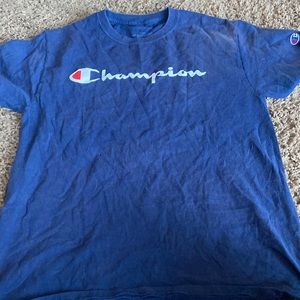 Champion T-shirt